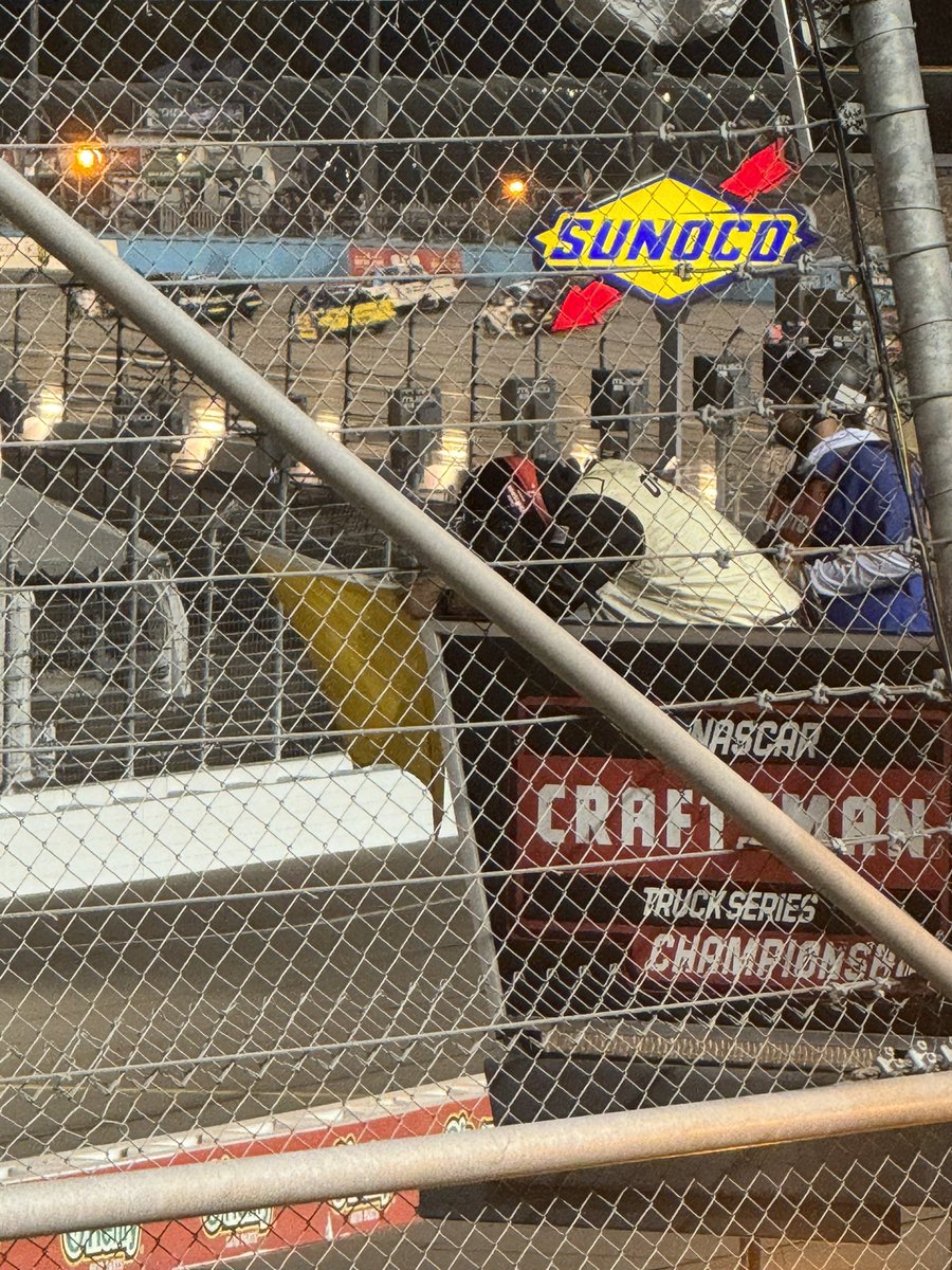 DiegoxAlv's tweet image. Even the flag man is done with this race #NASCAR