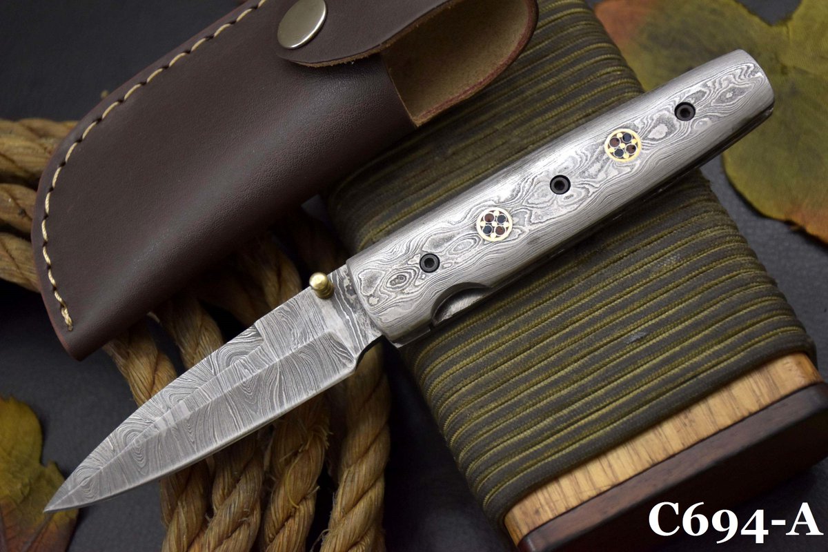 inc_knives's tweet photo. Custom Damascus Steel Folding Knife 
https://t.co/iDbCzL8sK7 https://t.co/bs93e96kev