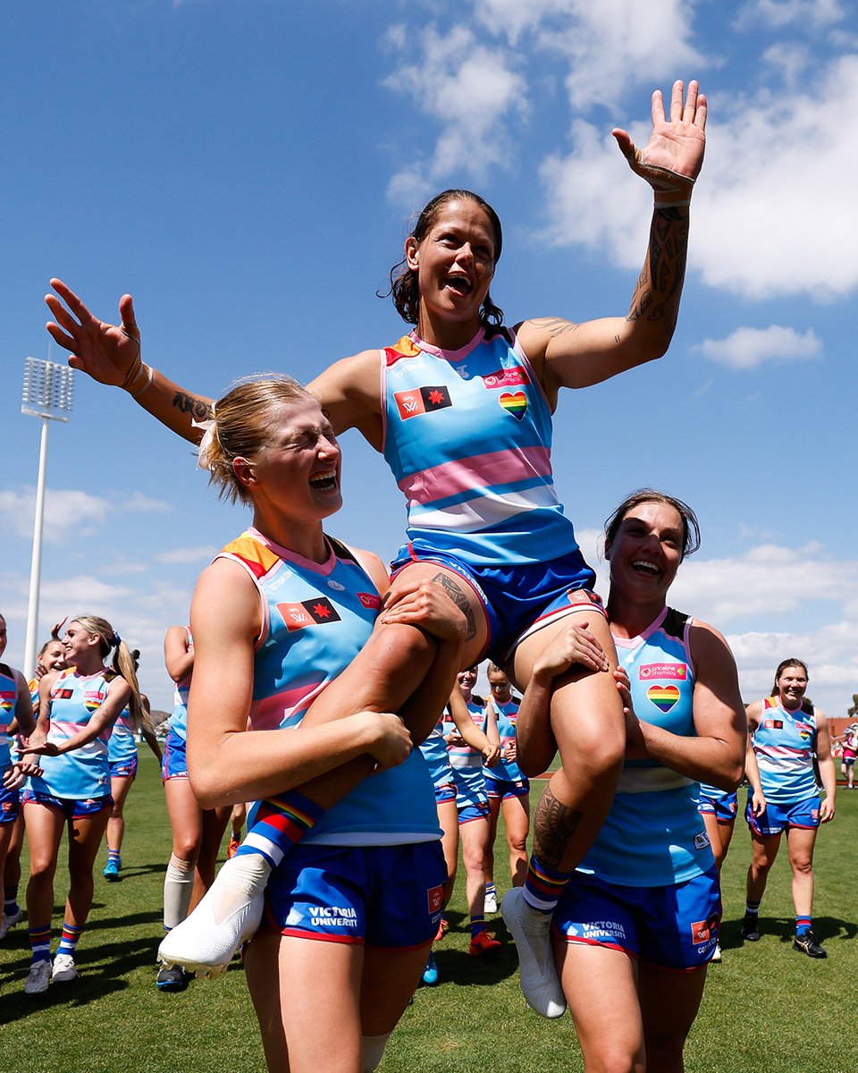 BulldogsW's tweet photo. We're gonna miss you, Rocky π₯Ή #AFLWPride #AFLWDogsNorth https://t.co/jtPrdq6dXJ