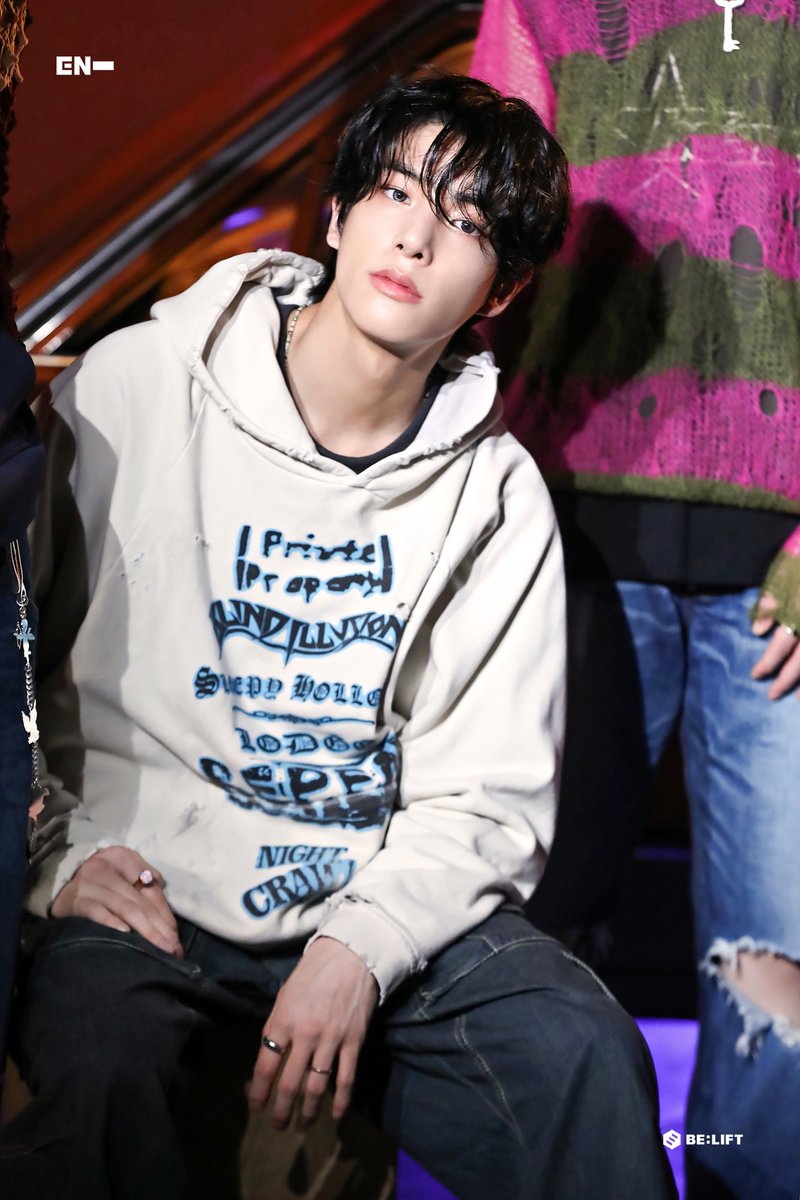 enhypenupdates's tweet image. (10/17)

@ENHYPEN_members @ENHYPEN #ENHYPEN #엔하이픈 #JAKE #제이크