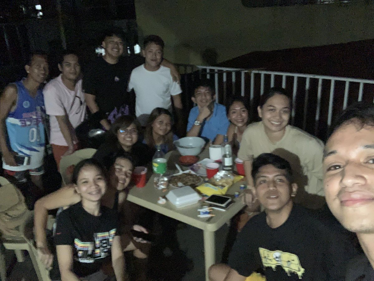 tipeppeeer's tweet photo. Insert Patrick and Kuya Jaio.

Thankful to have all of you in my life, my happy pills. Thank you for making life more memorable and happy. Thank you for saving me from darkness always. https://t.co/pa6LeiJ3og