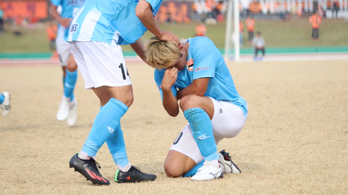 VERSPAH's tweet photo. ⚽️試合終了⚽️

JFL 第27節
V大分 2-1 V三重

最後まで熱い応援ありがとうございました！

2連勝！

本日も最高のサポートありがとうございました！！

#ヴェルスパ大分 https://t.co/aKer6LkXrQ