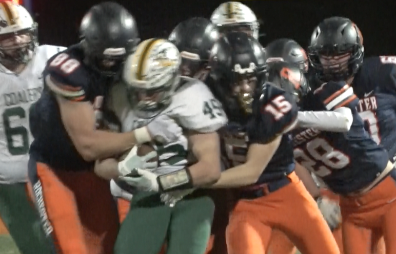 Round Two of the playoffs kicked off last night in Rochester as the Rockets running clocked Coal City led by their defense

All the highlights right here:
channel1450.com/2023/11/03/roc…