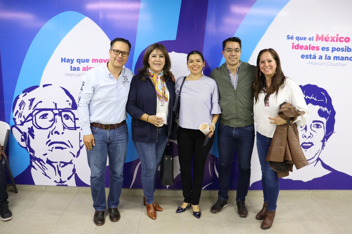 Hoy compartimos con la militancia un mural que para el CDMQ es muy importante con personajes históricos de Nuestro Partido Acción Nacional. Gracias a todos por acompañarnos 🔵⚪️👏🏻