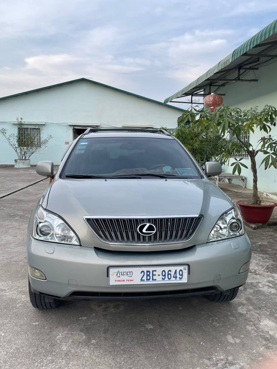 lekchandeth's tweet photo. Welcome to phnom penh Cambodia 🇰🇭
Happy Family Taxi Warmly welcome
Please contact: +855(0)10507989 https://t.co/MKfwNASGJt