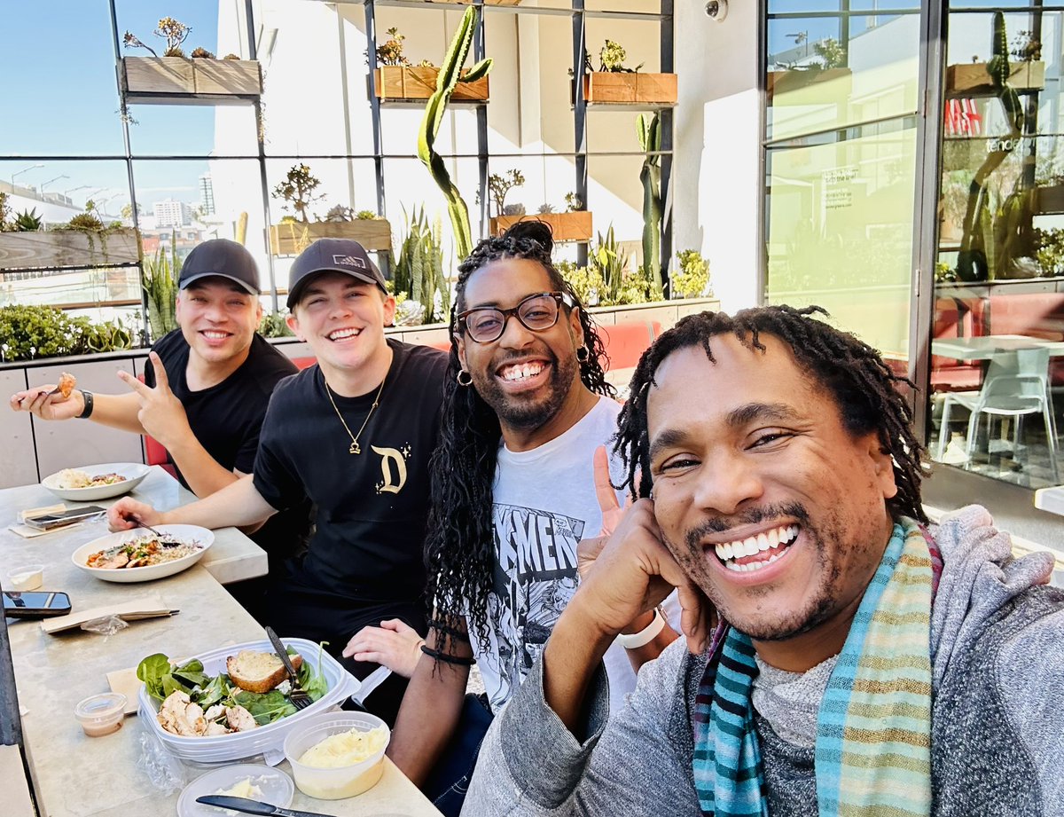 EricBAnthony's tweet photo. And, we back…working with some old friends, and some beautiful new faces, too. See y’all at the Mall, Nov. 24th-Dec 22nd!
#FirstDayOfSchool #Rehearsal #HolidayShow #HolidayVillage #WestfieldCenturyCity #NonDeGen #Booked #Blessed #Grateful #MrPostman #EricBAnthony #LOVE https://t.co/zr9WnwQTm1