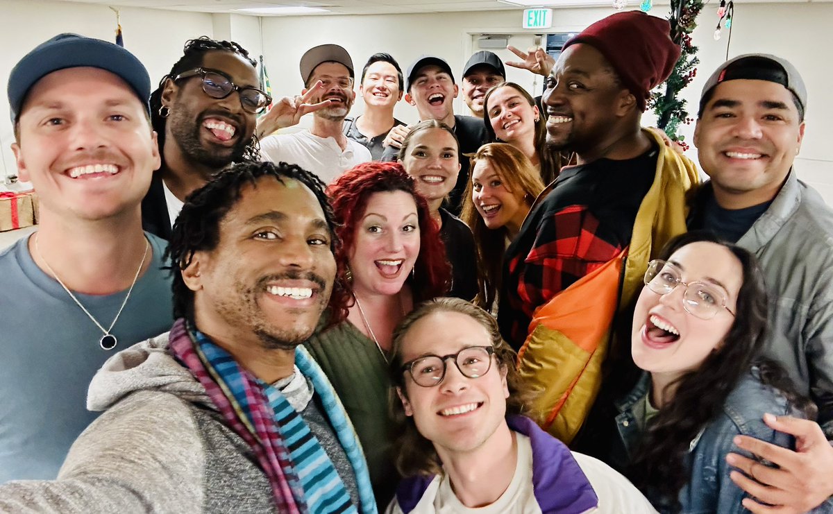 EricBAnthony's tweet photo. And, we back…working with some old friends, and some beautiful new faces, too. See y’all at the Mall, Nov. 24th-Dec 22nd!
#FirstDayOfSchool #Rehearsal #HolidayShow #HolidayVillage #WestfieldCenturyCity #NonDeGen #Booked #Blessed #Grateful #MrPostman #EricBAnthony #LOVE https://t.co/zr9WnwQTm1