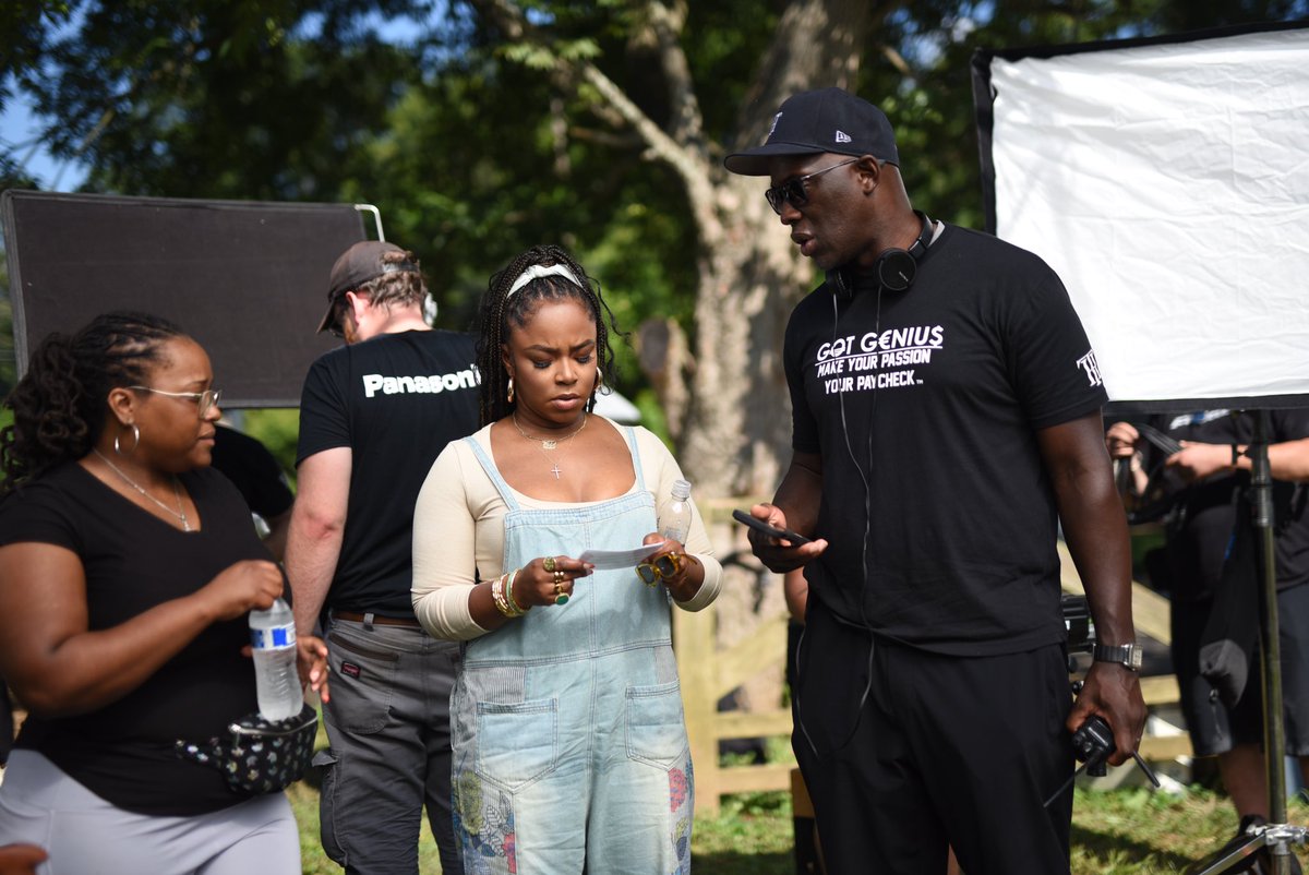 Round of applause for the @morethanthatshow crew 👏🏾 We can't wait to work together again for S2 🥳
 #BlackConversations #ConversationsThatMatter <a href="/BlackPodcast/">BlackPodcast</a> #BlackCreators #BlackVoices #BlackLeaders #BlackAmerica