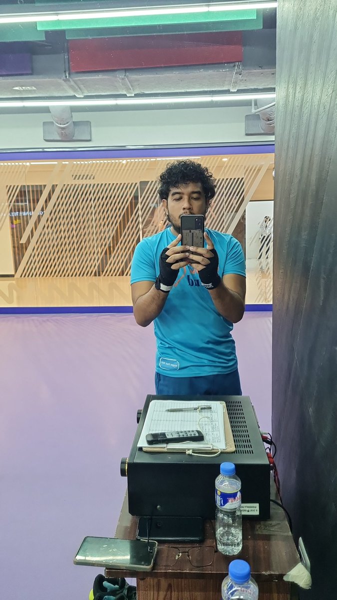 incursionist's tweet image. It's a Muay Thai kinda night last night... ft. Apparently I Can Do Push Ups Now...