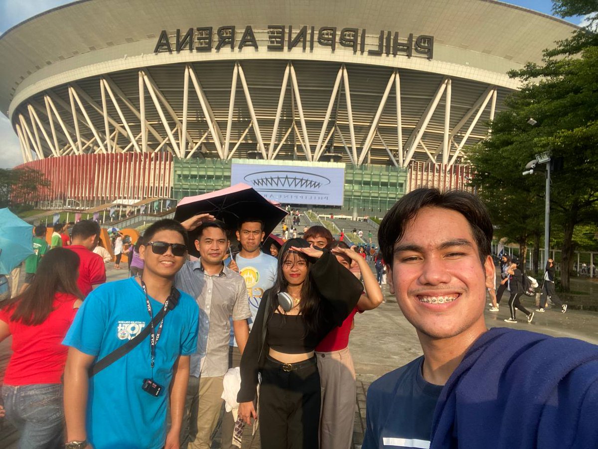 MarkTzy8's tweet photo. Unity Games International Opening Ceremony.
Panibagong magandang alaala bilang kaanib sa loob ng Iglesia Ni Cristo.
#OneWithEVM #IglesiaNiCristo #CFO
#50thAnniversaryKADIWAandBinhi
#UNITYGAMESINTERNATIONAL2023 https://t.co/WEXfznlcNs