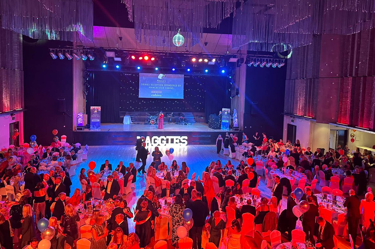 Absolute blast singing with <a href="/rockchoirgmr/">Rock Choir Gtr Manc</a> <a href="/RockChoir/">Rock Choir Official ⭐️</a> at the  <a href="/MaggiesCentres/">Maggie's Centres</a> Orange Ball last night. What an amazing event. Top job everyone.