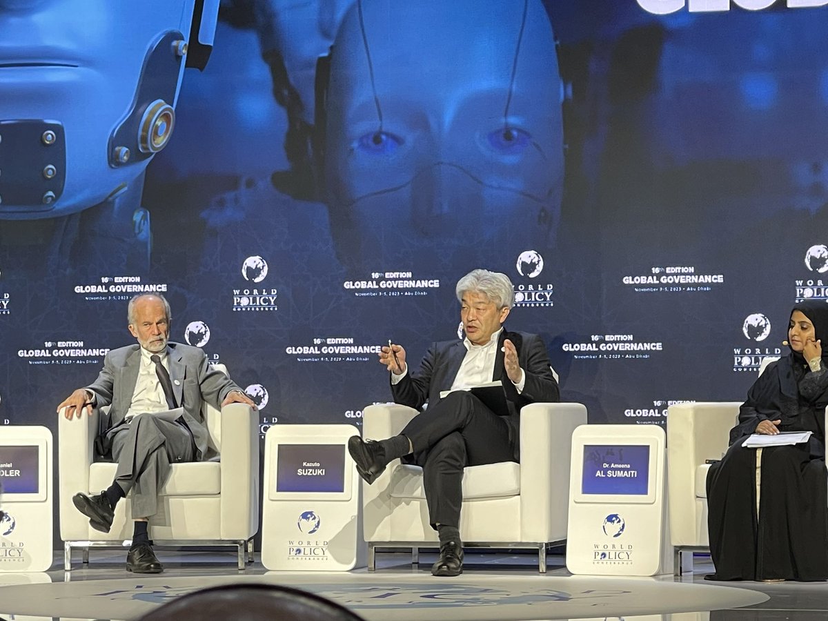 Yuichi_Hosoya's tweet image. 鈴木一人さん@KS_1013 登壇中！アブダビでのWPC16にて。#WPC2023