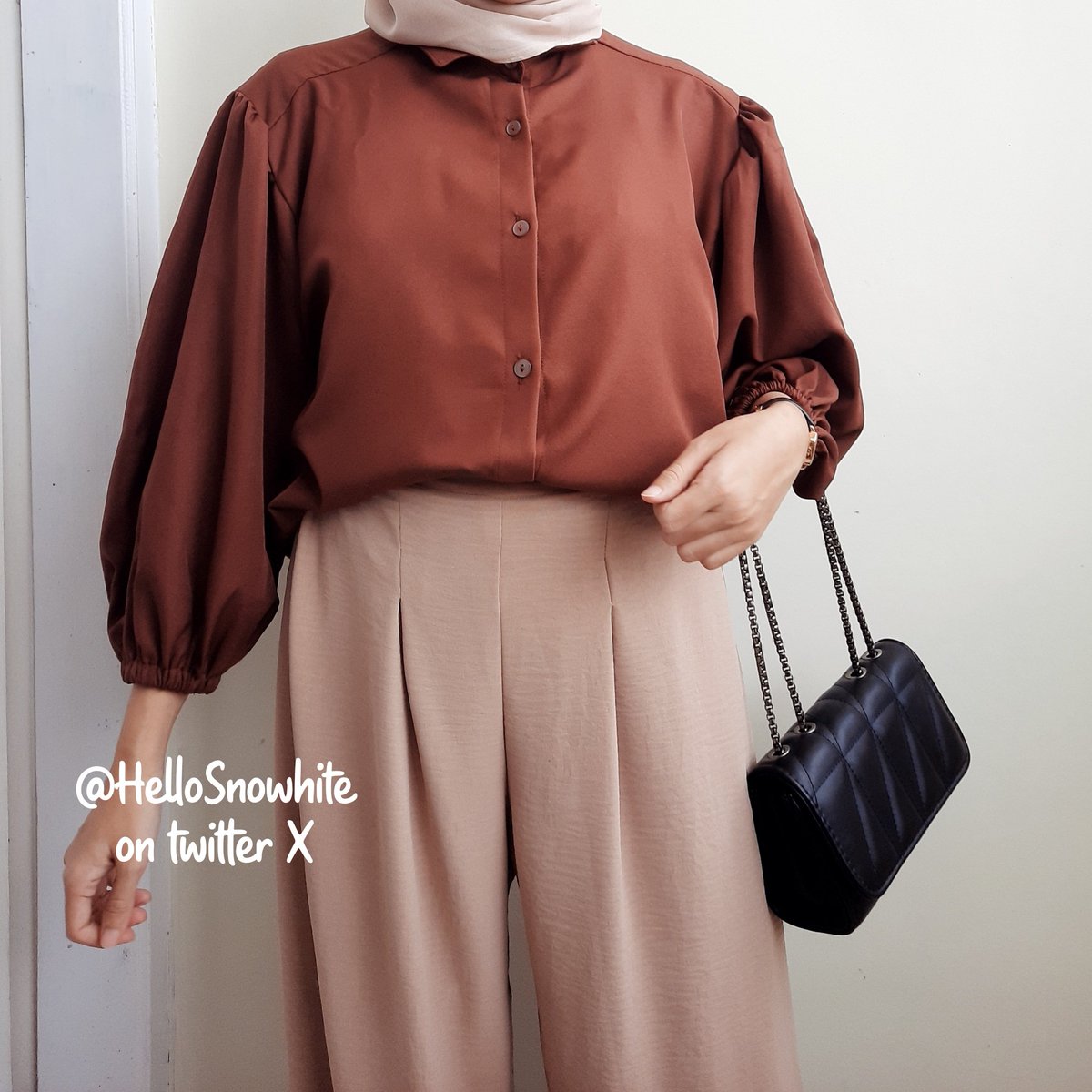 hellosnowhitee's tweet photo. Blouse dan celananya murah bgt. Review disini 👇 https://t.co/ieoQE5G0za