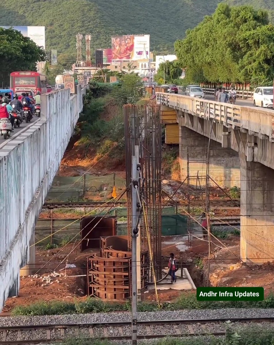 APInfraUpdates's tweet photo. #Vizag #NAD Flyover Phase 2 construction works are started.
#AndhraPradesh
#AndhraInfra
#VizagInfra
#AndhraFlyovers
#AndhraRoads
#NADFlyover https://t.co/SVOaa27q11