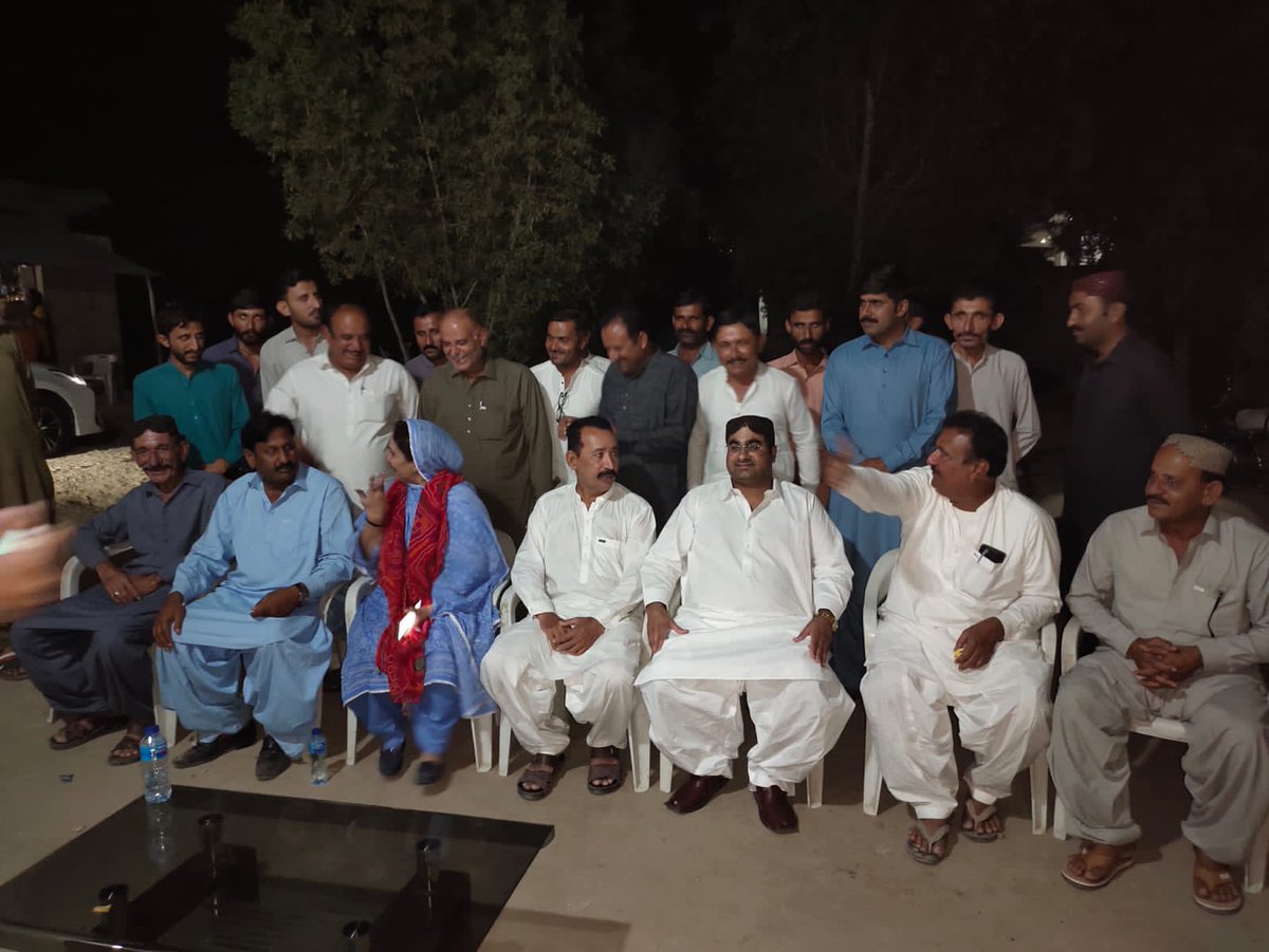aamirmemon123's tweet photo. ضلع سجاول میرپوربٹھورو 
سابقہ ایم پی ای PPP ہیر سوہو صاحبہ PPP تعلقہ میرپور بٹھورو کے صدر اور ضلع سجاول کے وائس چیئرمین سردار رمیزالحق زئور صاحب اور پ پ سجاول کے ڈپٹی جنرل سیکریٹری واحد پرهیاڑصاحب کی یونین کونسل شاھ محمد شاھ گاؤں احمد خان زئور میں کارنر میٹینگ میں شرکت https://t.co/3hYfbLlOCe