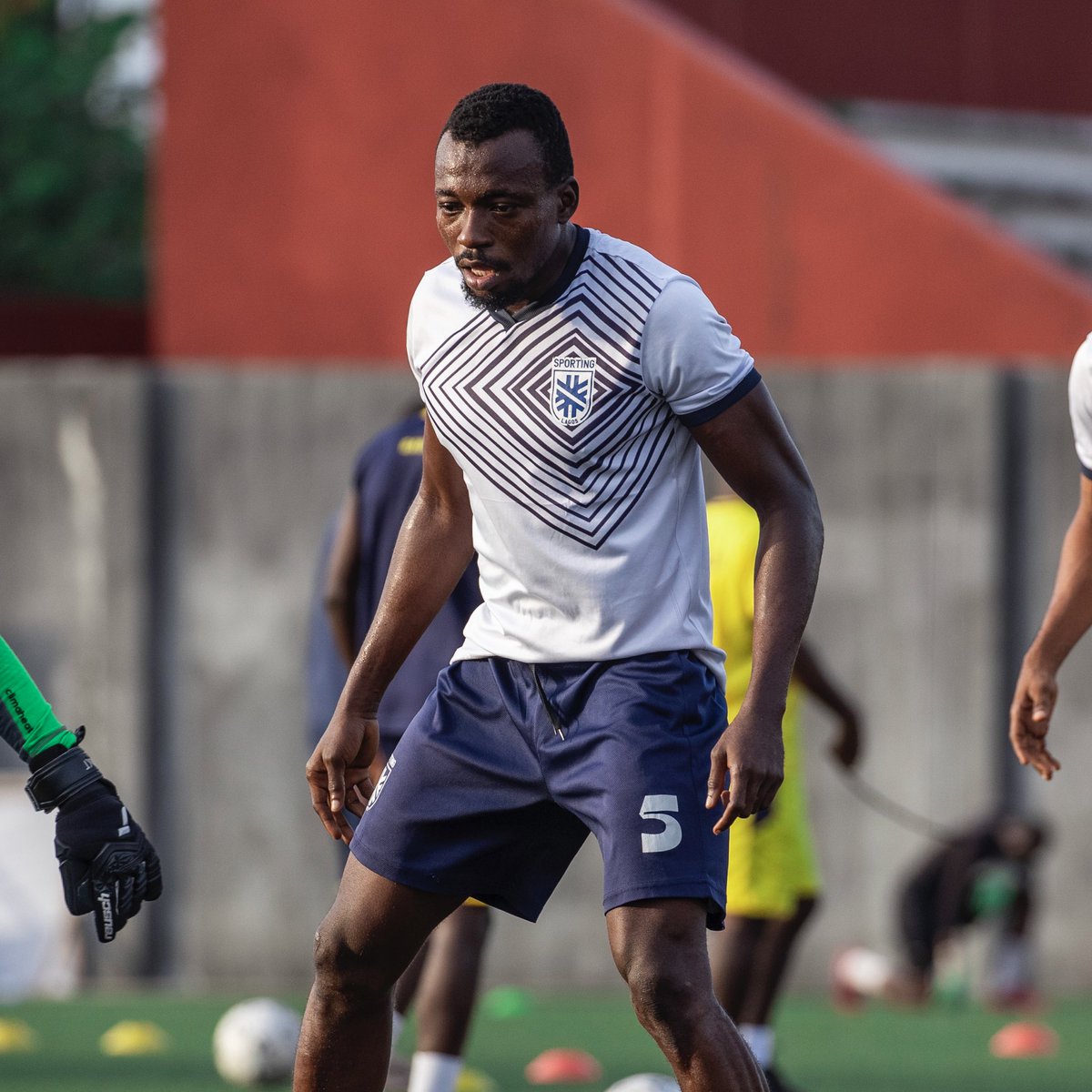 SportingLagos's tweet photo. Early morning grind with the boys 🏋🏾🌞

📸Enjoy these shots from the training ground.

#LetsGoSporting #ThisisSporting https://t.co/tXxyfsZoeD