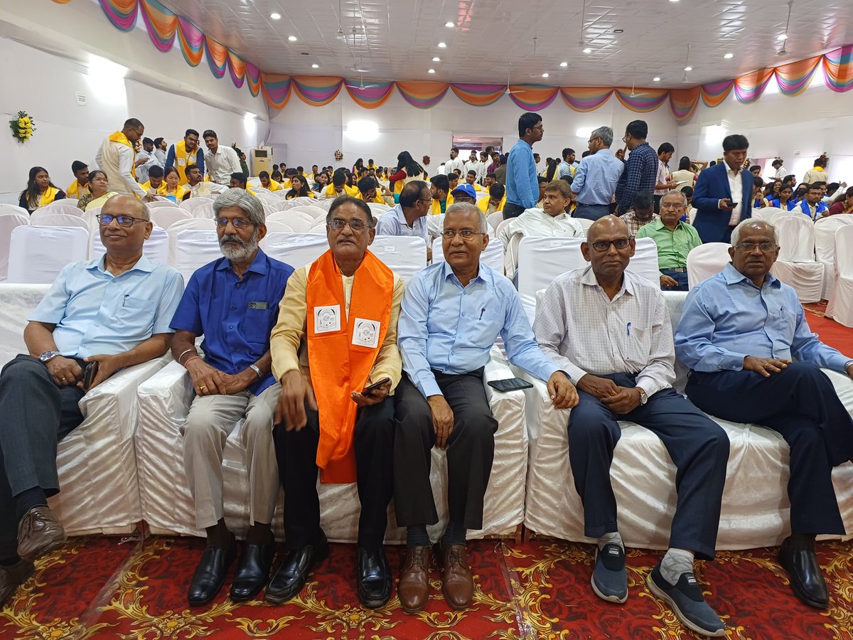 ranjitnitj's tweet photo. https://t.co/xXDxExSRe9 Live streaming. NIT Jamshedpur convocation.
@jamshedpur_nit @UnnatNit @ecell_nitjsr @culfestnitjsr @nitjaa_jsr https://t.co/koC16YHU7P