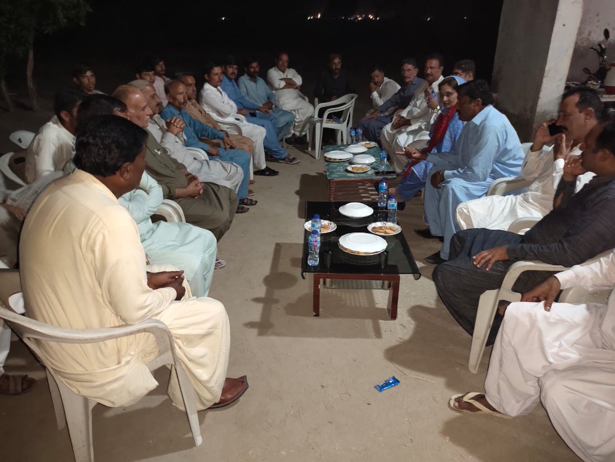 aamirmemon123's tweet photo. ضلع سجاول میرپوربٹھورو 
سابقہ ایم پی ای PPP ہیر سوہو صاحبہ PPP تعلقہ میرپور بٹھورو کے صدر اور ضلع سجاول کے وائس چیئرمین سردار رمیزالحق زئور صاحب اور پ پ سجاول کے ڈپٹی جنرل سیکریٹری واحد پرهیاڑصاحب کی یونین کونسل شاھ محمد شاھ گاؤں احمد خان زئور میں کارنر میٹینگ میں شرکت https://t.co/3hYfbLlOCe