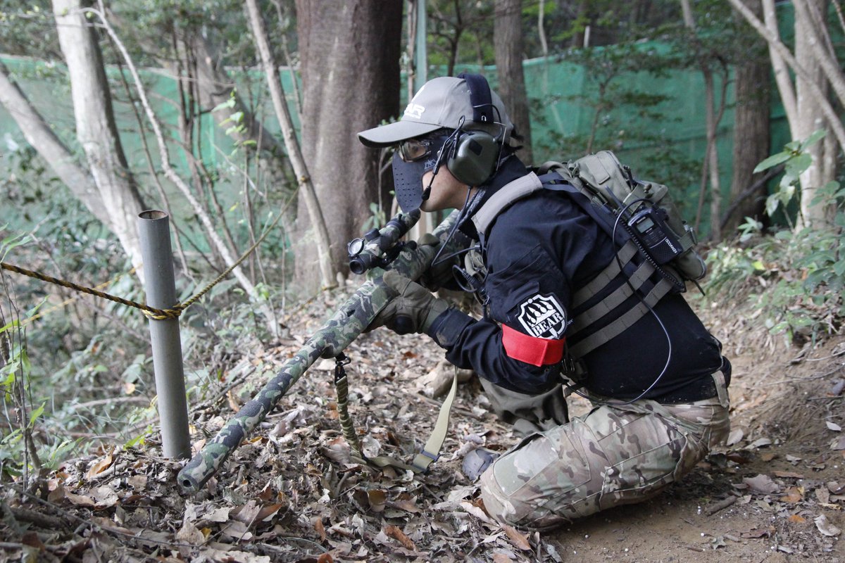 SGF_PATRIOT2's tweet photo. 本日お越しいただいた皆様、誠にありがとうございました！

本日はたくさんの初心者の方にご来場していただき、大盛り上がりのサバゲーになりました(^O^)／

特殊戦の10発制限戦では、全員が慎重に弾を撃っていて緊張感がありましたね(*´▽｀*)

次回の定例会は11/5(日)です。
お待ちしております！ https://t.co/Eb9jJcH113