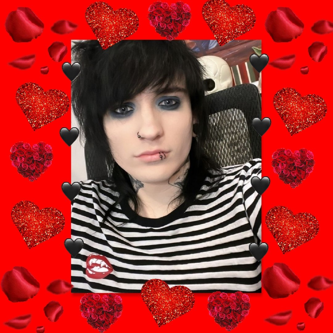 coffin2014's tweet photo. @JohnnieGuilbert
Johnnie, you may not even imagine how important you are to us fans, how much you help us and make us happy with your music, movies and just everything.🖤
We love you very much!🖤
#johnnieguilbert  #ouridol #weloveyou https://t.co/xxn9Jjddnx