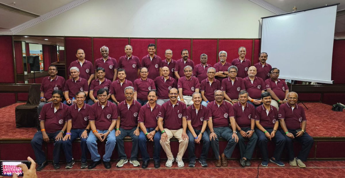 VisionUVCE tweet media