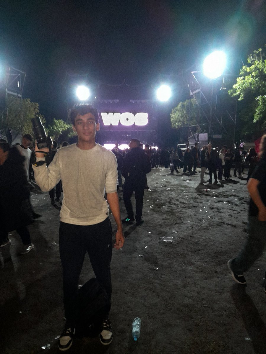 arión🇦🇷 le hice fotos a LALI y a WOS tweet media
