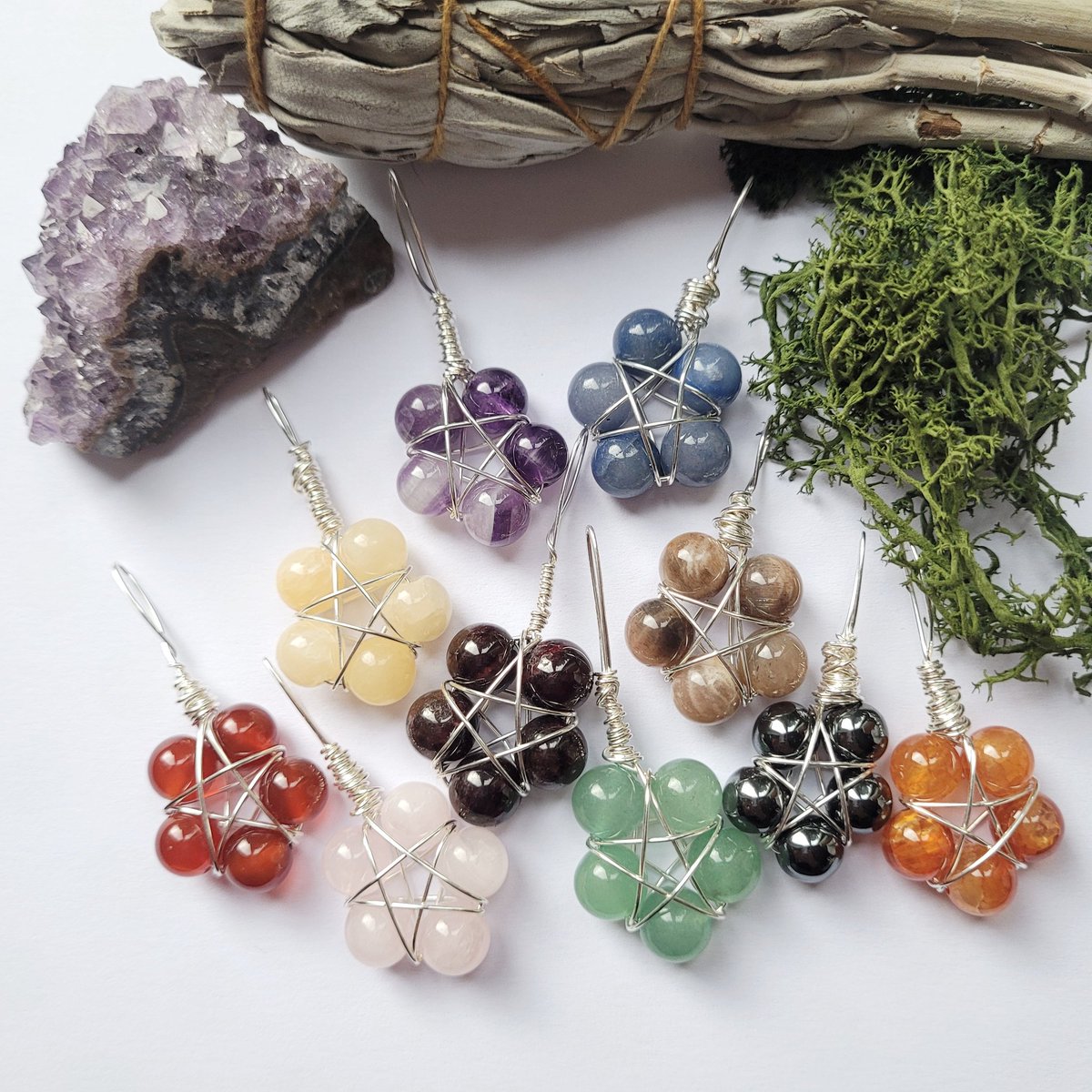 TheWildWWitch's tweet photo. Wire wrapped Pentagram necklaces in ten different crystals ๐ฎ Which one would you choose?
https://t.co/P8Kh01a9BR
#MHHSBD #EarlyBiz #UKWeekedHour #UKGiftHour #UKGiftAM #crafterday #YorkshireCraftHour #NetworkWithThrive https://t.co/78Y7SejLgp