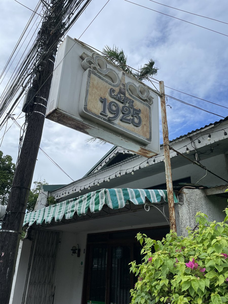 jedz2dmax's tweet image. Tapos mangape sa Cafe 1925 kag magtilaw sang Mascuvado Bar and Batuan Bar

#WhenInNegros