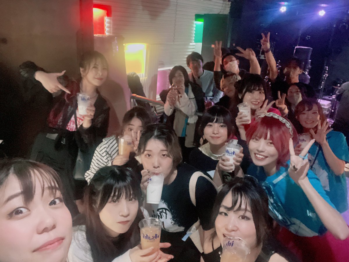 kawananami's tweet photo. #PLLP2023 集合お写真📸

アーティスト・ミュージシャン・スタッフの皆様、関係者の皆様、本当にありがとうございます！

そして、会場&amp;配信にて参加してくれた皆さん！
楽しいパーティを共にしてくれてありがとうございます🎉

打ち上げドリンク、牛乳率多めでした笑
カルピスではありません🤣 https://t.co/5k1vdu0rTX