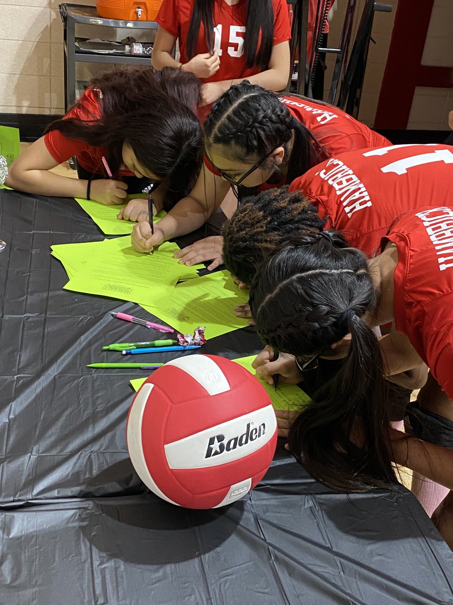 MacGeneralsVB's tweet photo. Signing Day on the Route. Amazing job Hambrick and Mead we can’t wait for you to be a part of Mac 🏐 for the next 4 years. ⁦@AthleticsAisd⁩ ⁦@AldineSports⁩  ⁦⁦@HambrickMS_AISD⁩ ⁦@MeadAthletics⁩ https://t.co/uldaE6ObiT