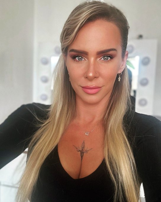 Yourqueen - Prajem krásny víkend😘 https://t.co/C4xBFfPp0n