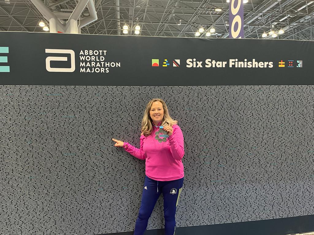 AlmaMcclorey's tweet photo. Ready for Marathon Number 12 for @IrishCancerSoc . Great too see my  name on the Six Star Wall #sixstarfinisher #newyorkmarathon
#TCSNYCMarathon 
#worldmajormarathon https://t.co/MeilKNEeYB