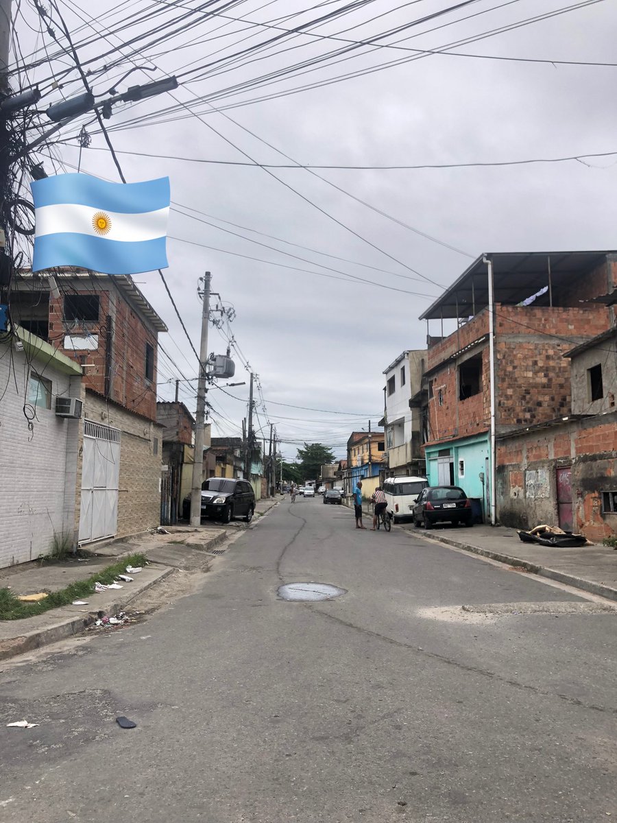 tremda_vn's tweet photo. Os Colômbiano tá na pista Mó paz complexo do homem🫡🦶🏽🇨🇴🐔🐻 https://t.co/Ui7gVf0mgV