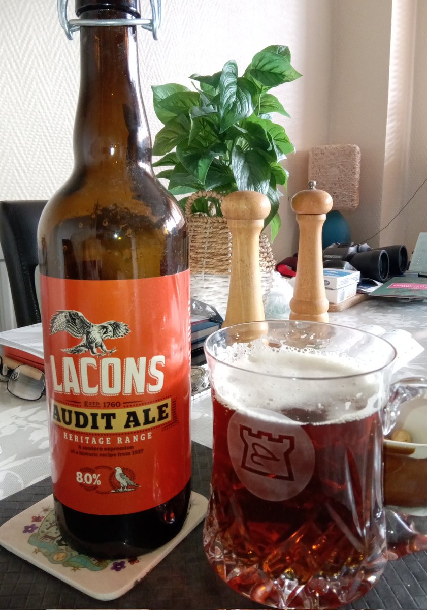 Staying with @LaconsBrewery this afternoon and stepping up a gear or two with their fine Audit Ale 8%ABV. Another one of their Heritage Range. Barley wine territory here. Loads of rich Christmas cake character. Sweetish finish. 🍻