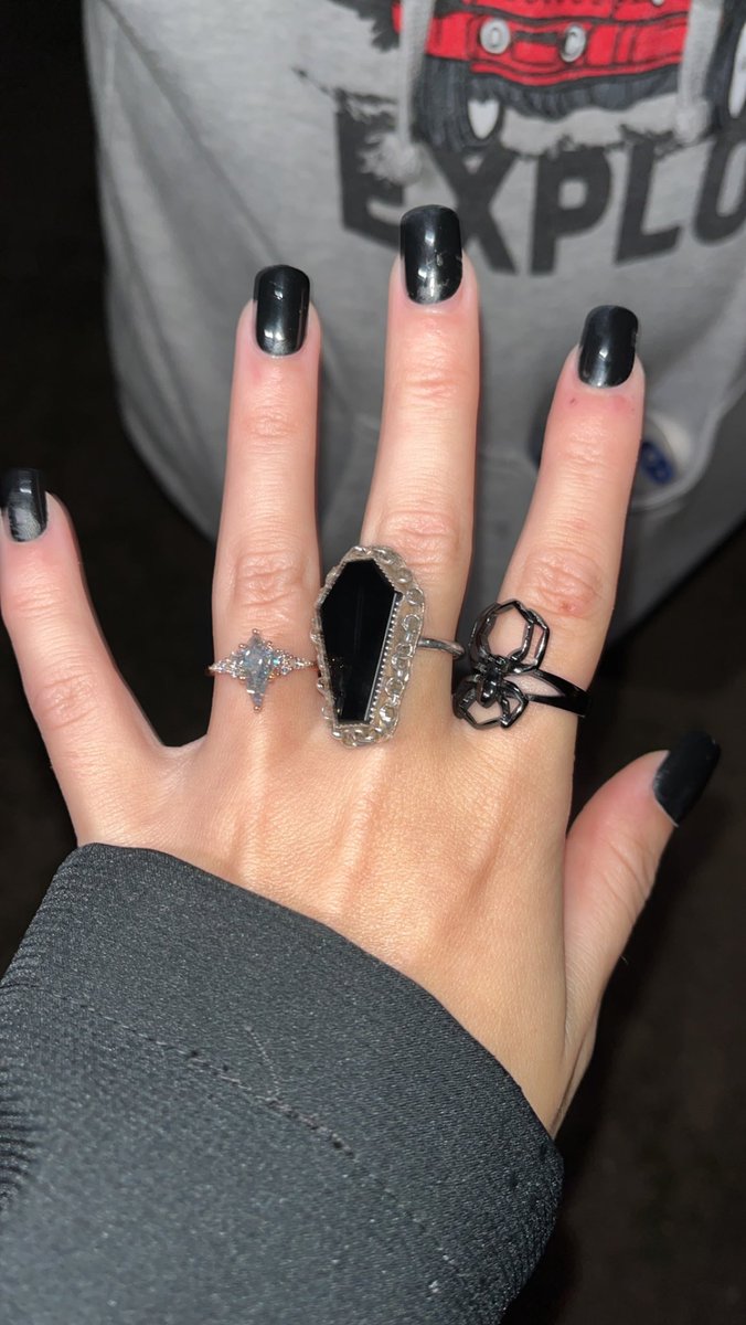 findingnorii__'s tweet photo. I’m a fiancé 😍 https://t.co/k6lSdPKdmf