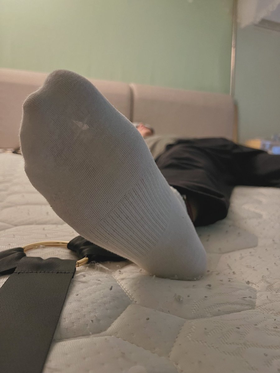 gztk43's tweet photo. 体验了一次spa馆二号男技师的“正经”活血化瘀推拿术。做完一个疗程整个人都升华了（后面确实有真的在按摩哈哈哈）。 https://t.co/VH1mJ84NnM