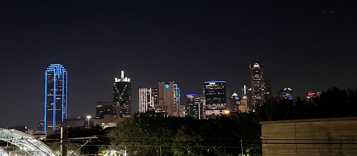 HMhjohnst's tweet image. Never gets old…. Love seeing Dallas skyline every morning. ❣️❣️❣️#dallas #iloveDallas #downtowndallastx