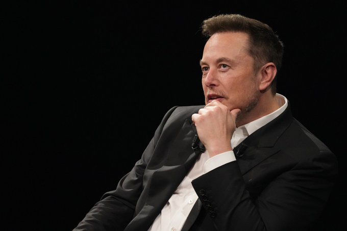 Musk says X subscribers will get early access to xAI's chatbot, Grok tcrn.ch/3u0xlCC ✍️@kyle_l_wiggers via @techcrunch #AI #GenerativeAI #GROK #ChatGPT #xAI #ElonMusk ➡️'xAI’s Grok system is designed to have a little humour in its responses' ➡️'Grok has real-time access