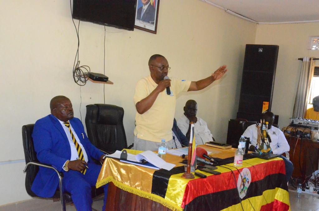 MoLGUganda's tweet photo. Do not bring politics and religion in the market, here in the market we have one political group #MONEY and one religion #MONEY’
#MATIP-2
#MoLG
#ARUACITY
#RIPA https://t.co/WIRqSV76kW