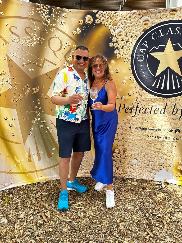 pedrorhode1's tweet photo. Enjoying #CapClassiqueAffair #Simonsig #LoveCapeTown Awesome vibes, celebrating 🥳 the bokke 🇿🇦🏆🏆🏆🏆 https://t.co/rgBqSPIXFk