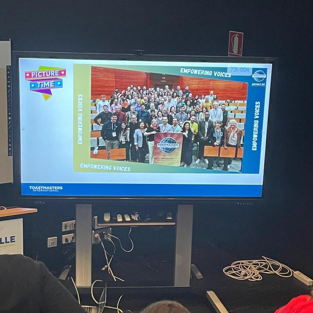 tmsevilla's tweet photo. Nuestro #SummitSevilla puesto como ejemplo en el de este año de Madrid.
Gracias a @ToastmasterD107 

Our #SummitSevilla set as an example at this year's Madrid Summit.
Thanks fellow #toastmasters https://t.co/bojJVveOGx