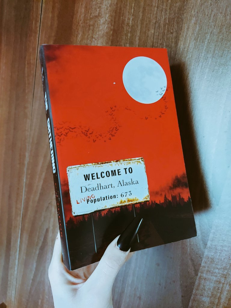 thevampireslibrary tweet media