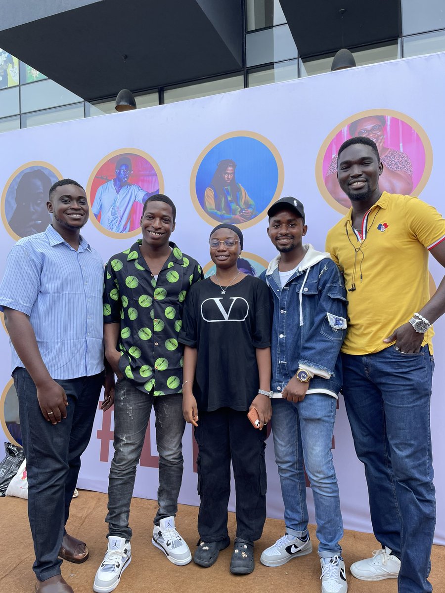 wordsmithpraise's tweet photo. Took photos with many friends, too. ✨
@pamilerinjacob @dynamicrahma @timisanni @theomonigho @sodiqoyekan @IheomaUzomba
#lipfest23 https://t.co/l3A2kUA3gg