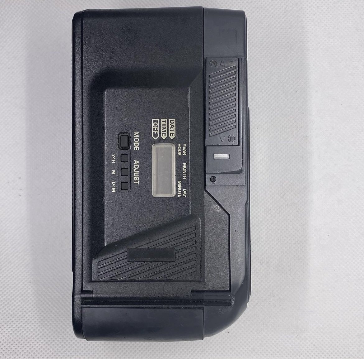 _txtprod's tweet photo. 🎞️ film camera for sale!

Ricoh TF 500D (point &amp; shoot)
— 8/10 cosmetics
— clear viewfinder
— no fungus, haze or dust
— no LCD bleed
— no issues, film tested
— can provide film photos for reference

💵 ₱3,000 
comes with camera pouch, battery &amp; one free film roll 🫶🏻

wts lfb ph https://t.co/FKL9mcuJ3T