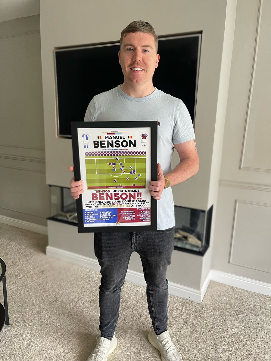MezzalaDesigns's tweet photo. 🖼️ PRINT GIVEAWAY 🖼️ 

We’ve partnered with @TurfCastPodcast to host a giveaway for todays huge match v Palace! 

If Burnley WIN we will giveaway 2 BFC Prints of choice!🎁

To Enter👇🏼 

🟣Retweet This Tweet 
🟣Follow both @TurfCastPodcast + @MezzalaDesigns 

#twitterclarets https://t.co/lksxNokuIh