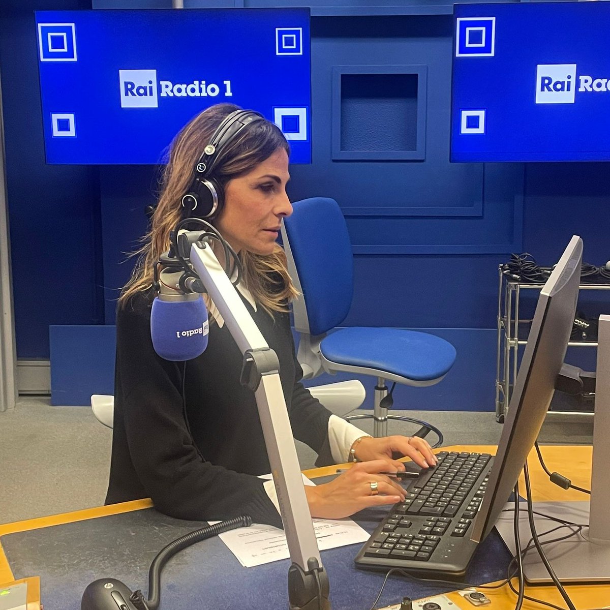 americo_mancini's tweet image. #PitStop 10:30
#Autoscout24 #SharingMobility
#AutoDelFuturo
#Veicoli #RaccoltaRifiuti
#Peugeot408Hybrid
#SmaltimentoRifiuti #Cna

#Onair Radio1 335 6992949 pitstop@rai.it
raiplaysound.it/Radio1