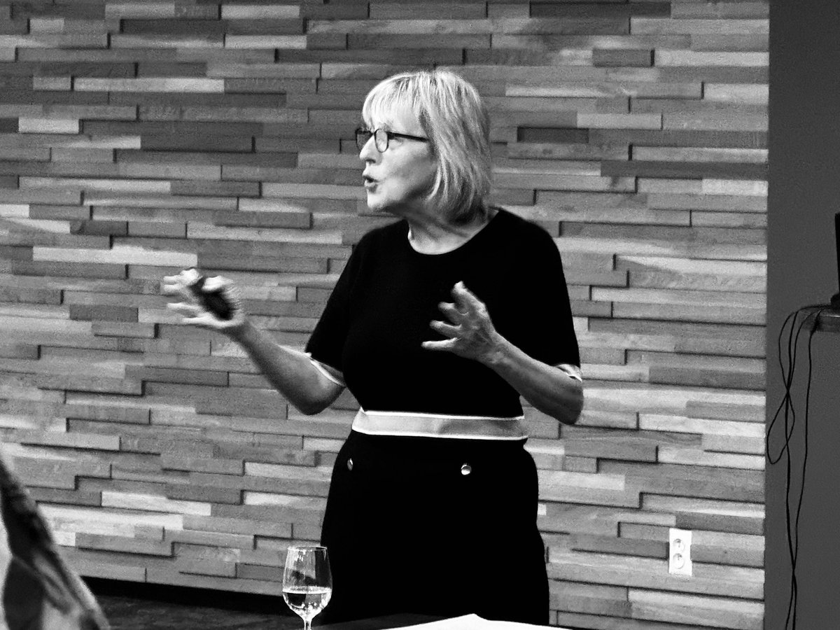 sel-conference tweet media