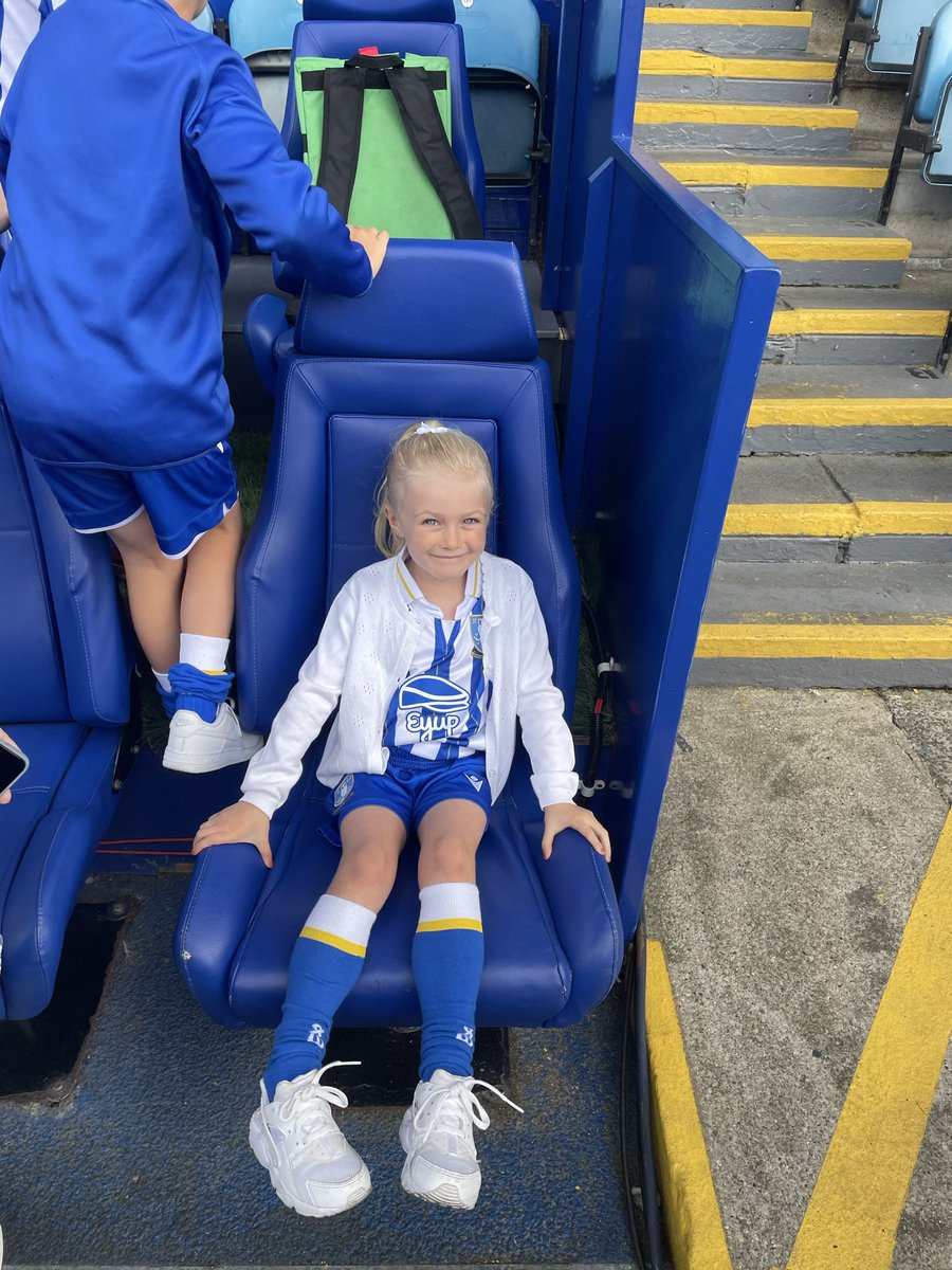 Boldy_locks's tweet photo. Happy 6th Birthday to my princess #PiperRae https://t.co/3M7Yabw74E