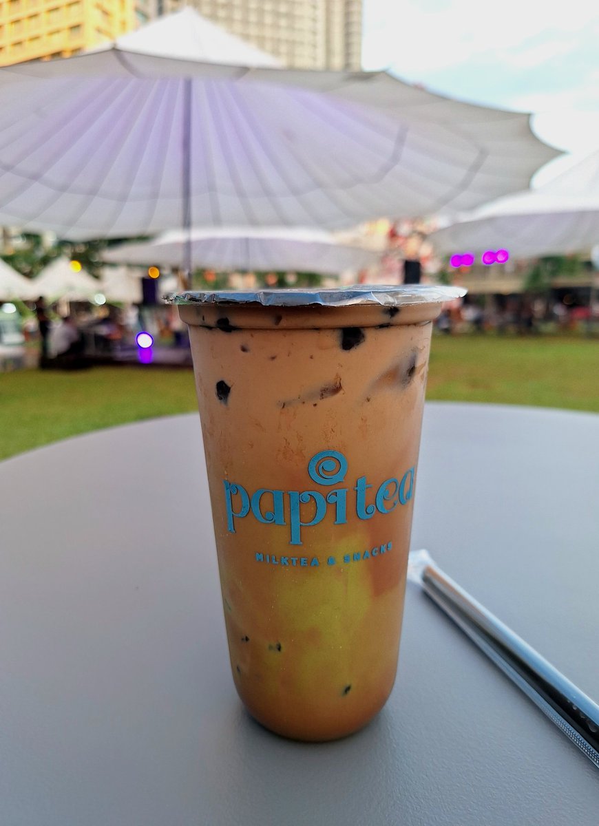 bryenextdoor's tweet photo. Happy weekend mga papi..
#greenfieldistrict
#weekendnightmarket
#papitea https://t.co/tDctgKfEid