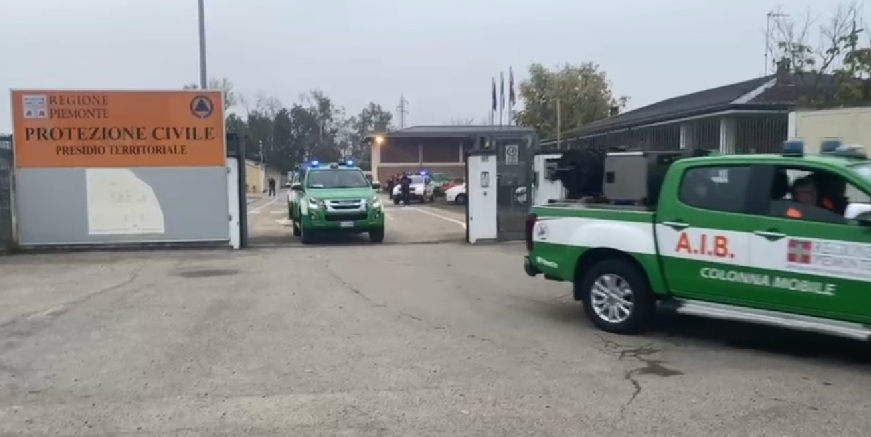 ProCivPiemonte's tweet photo. La colonna mobile di #protezionecivile della Regione #Piemonte è in viaggio verso la #Toscana .  
Si tratta di 90 volontari del @CoordPcPiemonte, del Corpo @AIBPiemonte e dell’ANC, due funzionari regionali, 38 mezzi tra cui idrovore e scavatori. https://t.co/lcNMz9Htmq